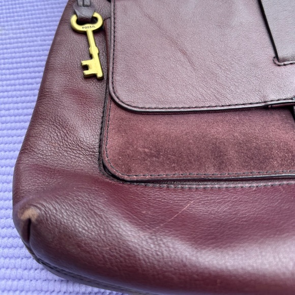 FOSSIL PURSE - Picture 2 of 16